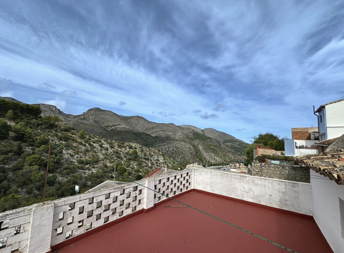 mountain view from the roofterrace