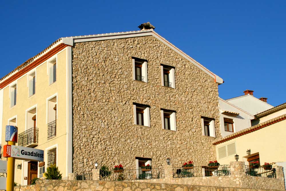 Cases Coves is een viersterren boetiekhotel en landelijke accommodatie in Guadelest - Grondstuk: 219m2 - Prijs: 690,000€