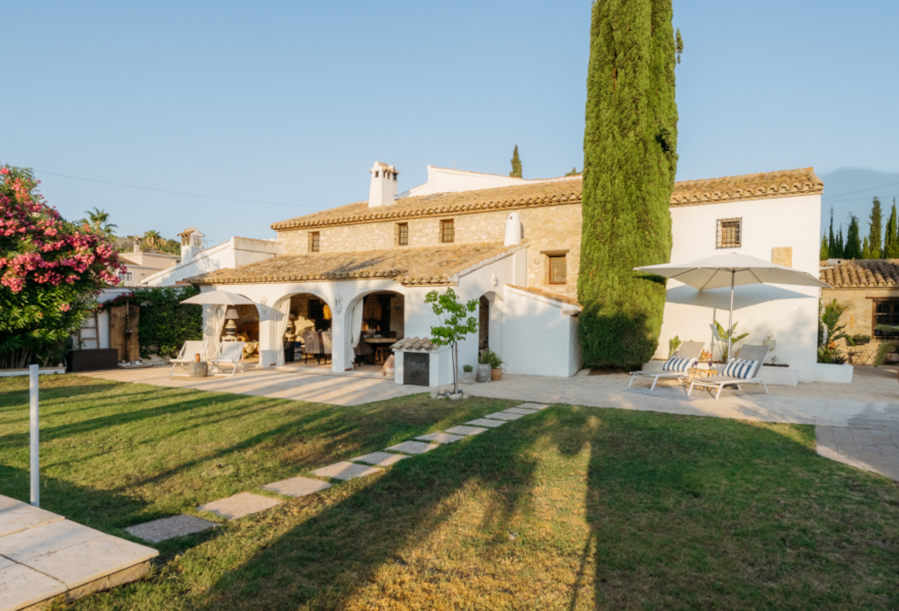 Authentic Spanish finca - very attractive 269 m2